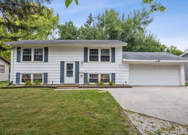 Property at 426 4th Ave E, Fargo, ND 58078, 4 beds, 2 baths