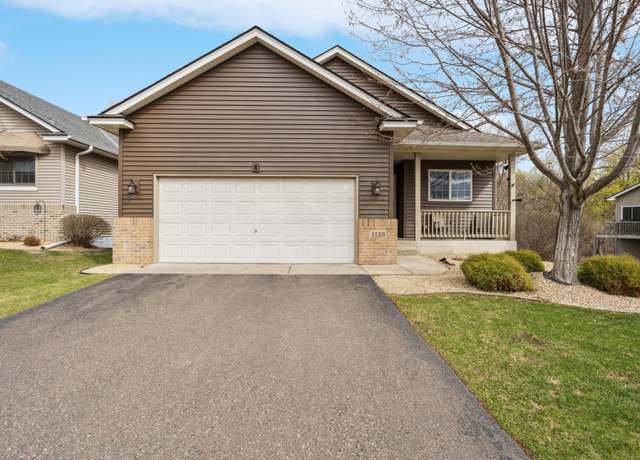 Property at 1128 Beaver Creek Pkwy, Maplewood, MN 55119, 3 beds, 3 baths