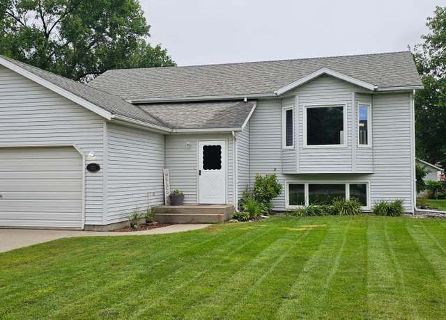 Property at 120 3rd Ave N, Casselton, ND 58012, 3 beds, 2 baths
