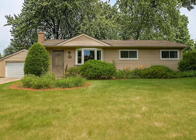 Property at 2649 Randy Ave, White Bear Twp, MN 55110, 3 beds, 2 baths