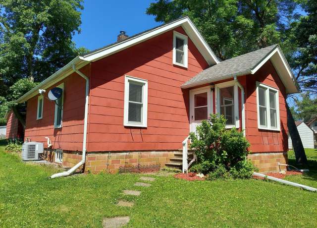 Property at 306 3rd St SE, Montgomery, MN 56069, 2 beds, 1 bath