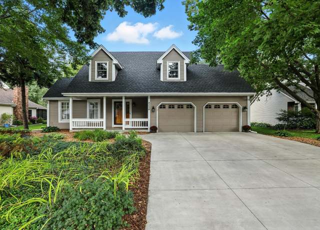Property at 4334 Fisher Ln, White Bear Lake, MN 55110, 3 beds, 3 baths