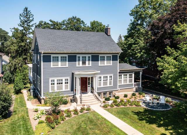 Property at 823 4th St SW, Rochester, MN 55902, 4 beds, 4 baths
