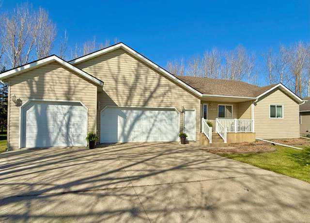 Property at 1909 Nelson Dr, Thief River Falls, MN 56701, 4 beds, 3 baths