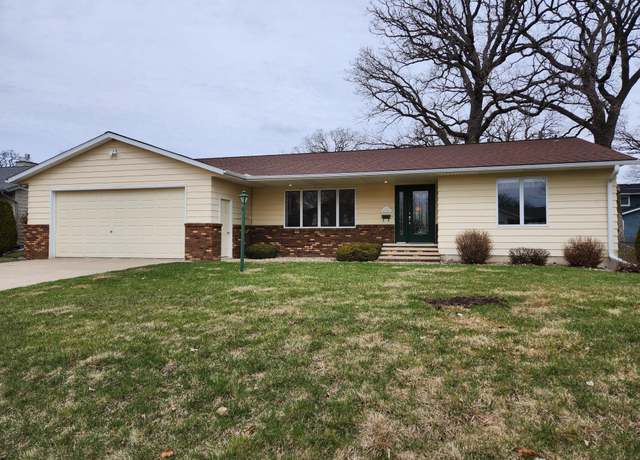 Property at 211 Glenn Rd, Albert Lea, MN 56007, 2 beds, 2 baths