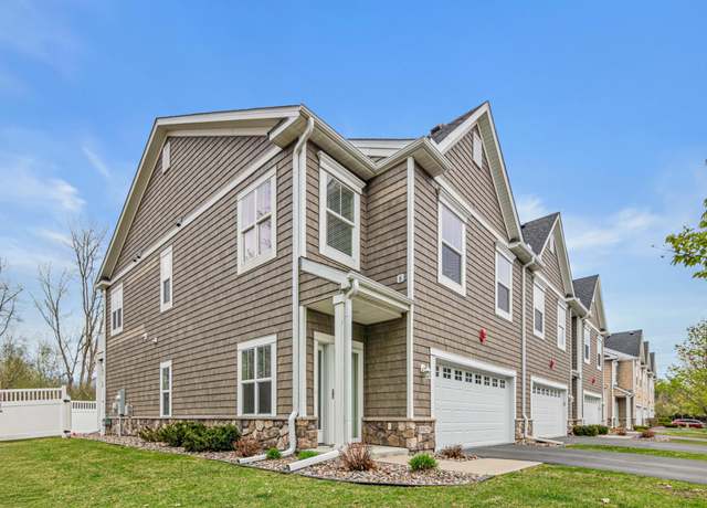 Property at 10829 S Shore Dr, Plymouth, MN 55441, 3 beds, 3 baths