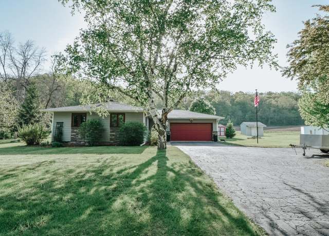 Property at 1008 Aspen Ave, Red Wing, MN 55066, 4 beds, 3 baths