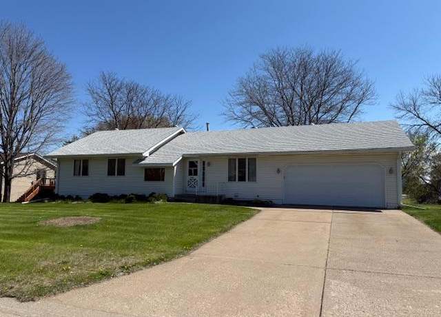 Property at 7996 Corey Path, Inver Grove Heights, MN 55076, 4 beds, 3 baths