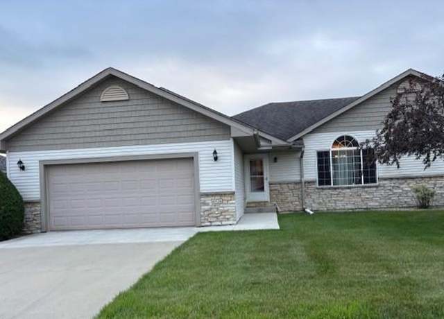 Property at 4526 Prairie View Pl NW, Rochester, MN 55901, 3 beds, 3 baths