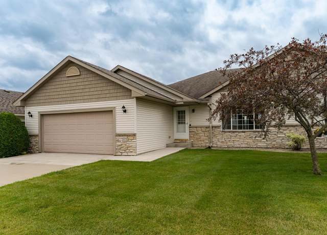 Property at 4526 Prairie View Pl NW, Rochester, MN 55901, 3 beds, 3 baths