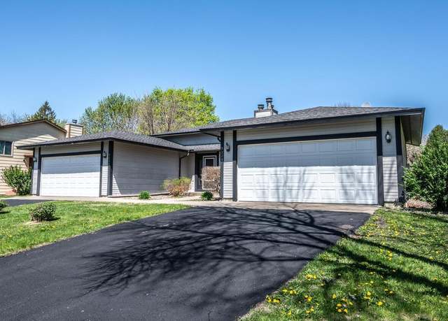 Property at 9220 29th Ave N, New Hope, MN 55427, 4 beds, 2 baths