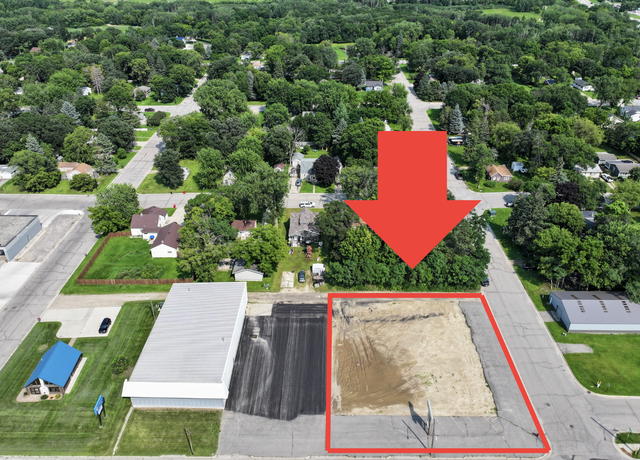 Property at 206 N Nokomis St, Alexandria, MN 56308