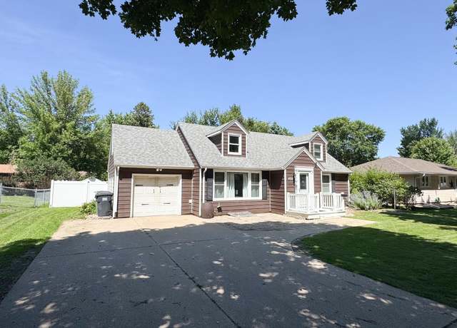 Property at 422 Galena St, Worthington, MN 56187, 5 beds, 2 baths