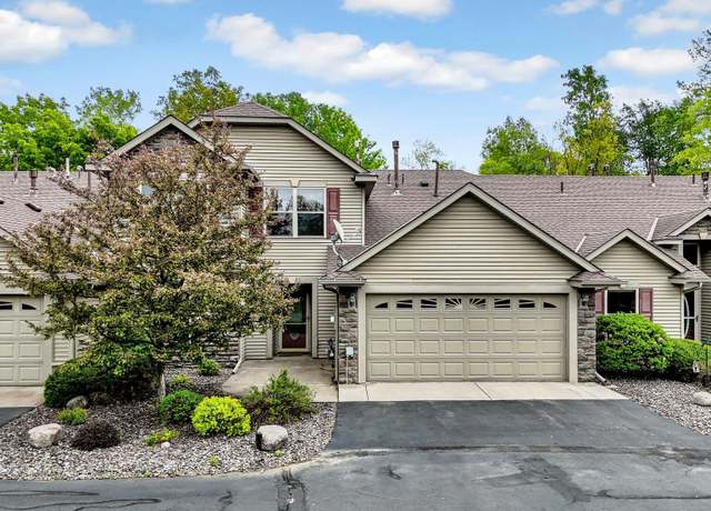 Property at 29561 Mentzer Ct, Lindstrom, MN 55045, 4 beds, 3 baths