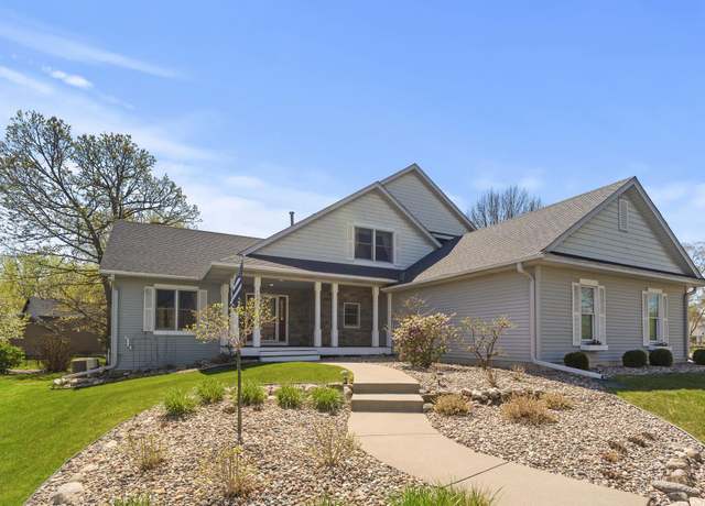 Property at 7847 23rd St N, Oakdale, MN 55128, 5 beds, 4 baths