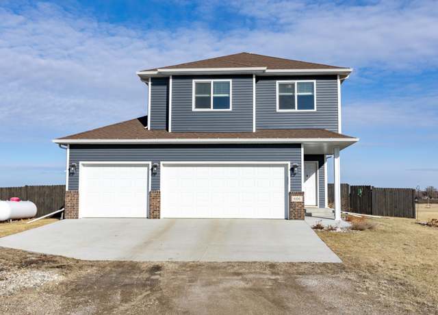 Property at 606 Sheyenne Dr, Abercrombie, ND 58001, 3 beds, 2 baths