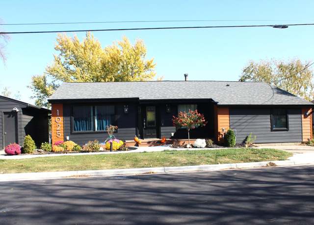 Property at 1025 Frank Hall Dr, Albert Lea, MN 56007, 4 beds, 3 baths