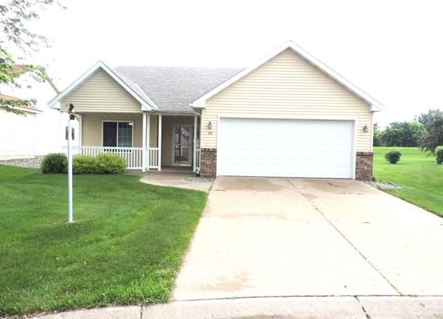 Property at 38 Glenview Loop, Saint Cloud, MN 56303, 2 beds, 2 baths