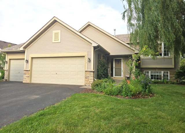Property at 1113 N Cheyenne St, Roberts, WI 54023, 3 beds, 2 baths