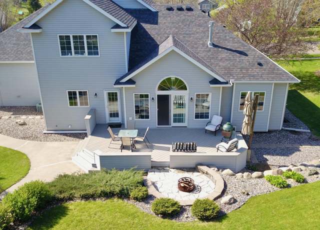 Property at 1609 26th St SE, Saint Cloud, MN 56304, 5 beds, 4 baths
