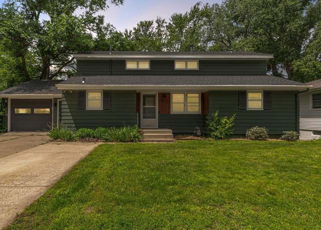 Property at 713 Sherman St, North Mankato, MN 56003, 5 beds, 3 baths
