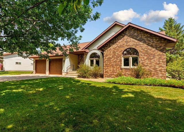 Property at 554 Karmil Pl, Gaylord, MN 55334, 2 beds, 2 baths