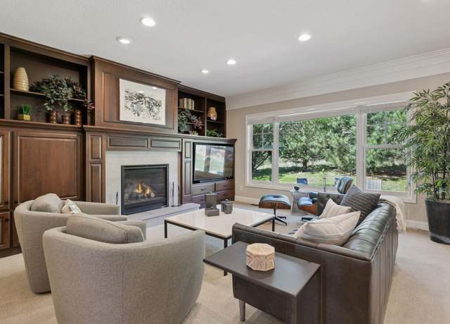 Property at 1182 Lexington Ridge Ct, Eagan, MN 55123, 4 beds, 4 baths