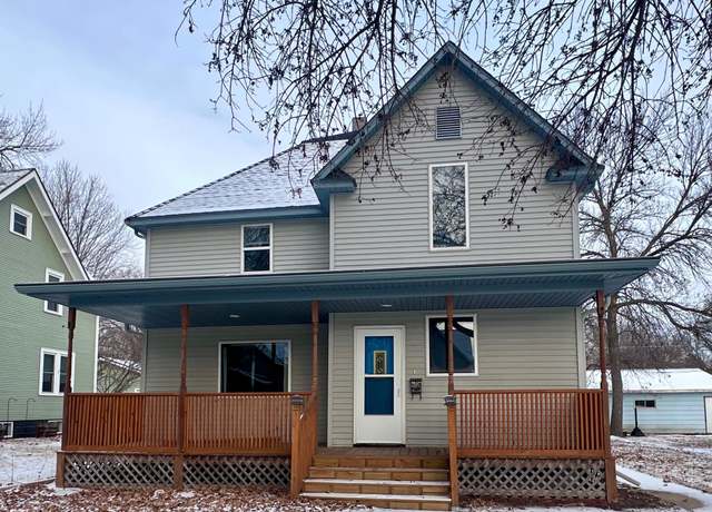 Property at 318 S 7th St, Montevideo, MN 56265, 3 beds, 2 baths