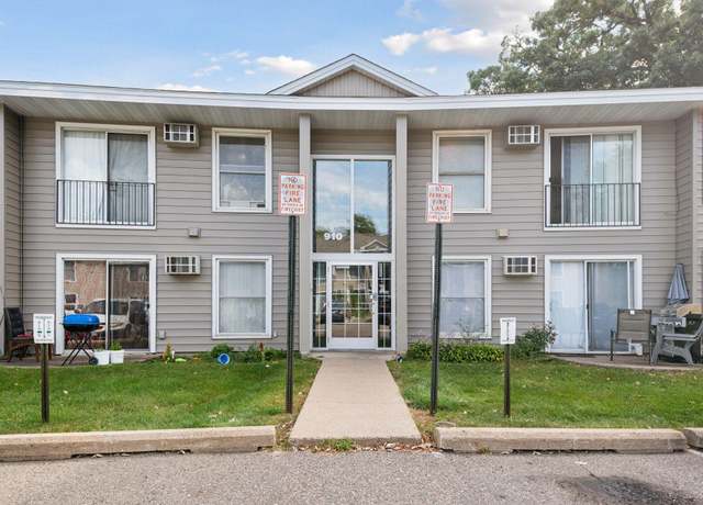 Property at 910 6th St S #3, Hopkins, MN 55343, 2 beds, 1 bath