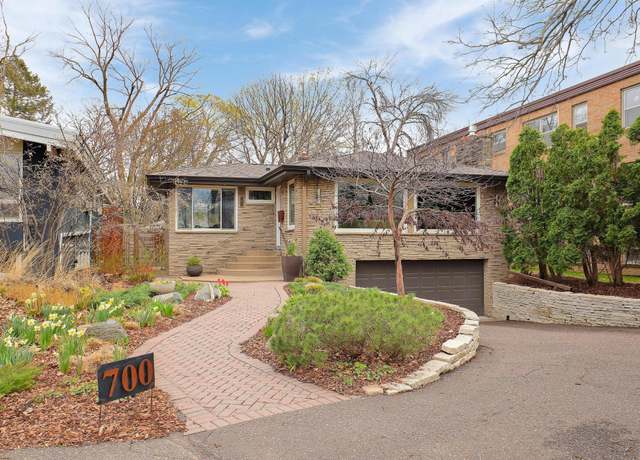 Property at 700 Mississippi River Blvd S, Saint Paul, MN 55116, 3 beds, 3 baths