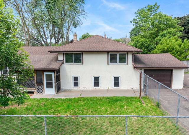 Property at 2125 White Bear Ave N, Maplewood, MN 55109, 7 beds, 4 baths