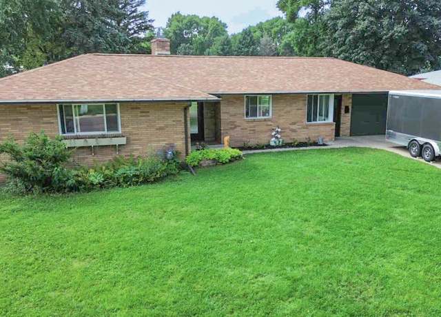 Property at 828 E Meadow Ln, Redwood Falls, MN 56283, 4 beds, 2 baths