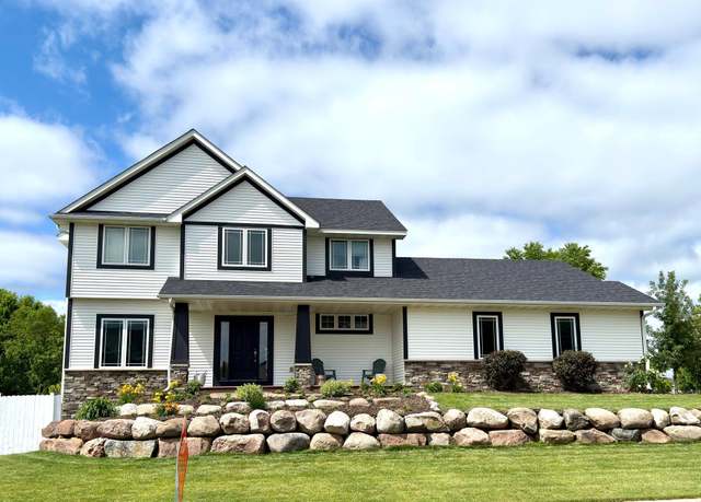 Property at 2130 Erie Dr, Northfield, MN 55057, 4 beds, 4 baths