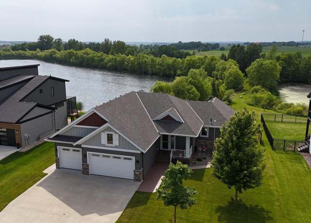 Property at 1301 20th Ave S, Sartell, MN 56377, 4 beds, 3 baths