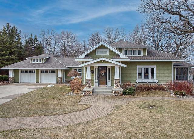 Property at 4400 15th St NE, Willmar, MN 56201, 5 beds, 4 baths