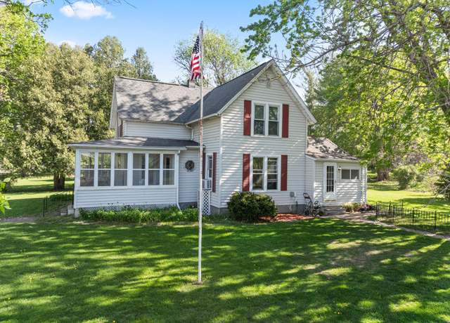 Property at 37726 2nd Ave, Dennison, MN 55018, 4 beds, 2 baths