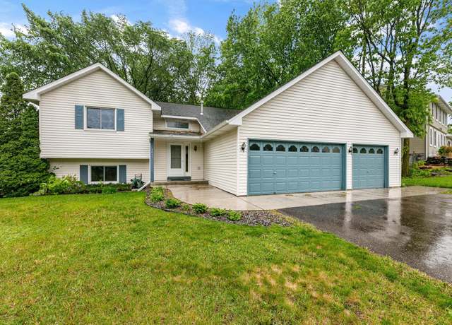 Property at 7011 Winfield Rd, Rockford, MN 55373, 4 beds, 2 baths