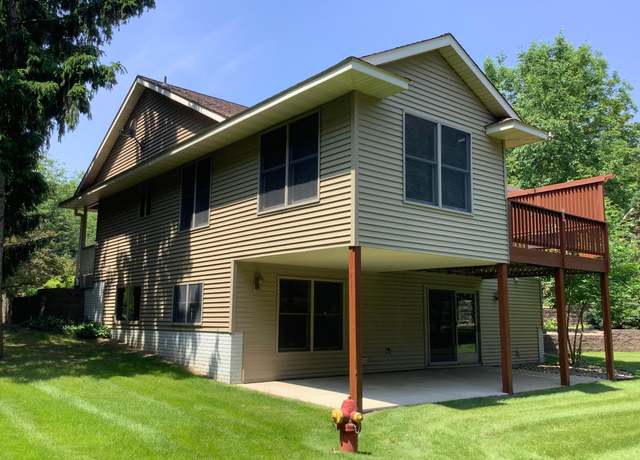 Property at 1382 Riverside Dr #1382, River Falls, WI 54022, 3 beds, 3 baths