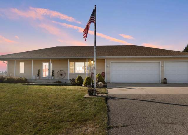 Property at 204 Tower Cir, Morristown, MN 55052, 3 beds, 3 baths