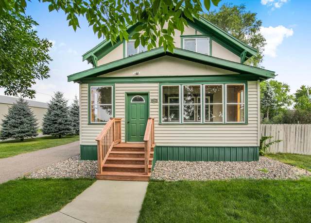 Property at 1523 6th St N, Saint Cloud, MN 56303, 4 beds, 1 bath