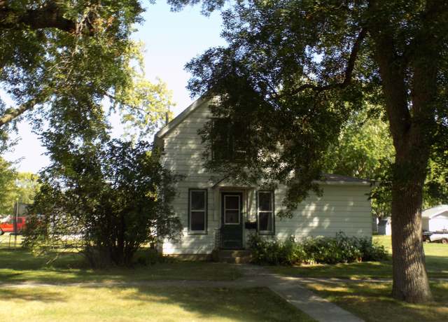 Property at 301 S Griffin St, Lakefield, MN 56150, 3 beds, 1 bath