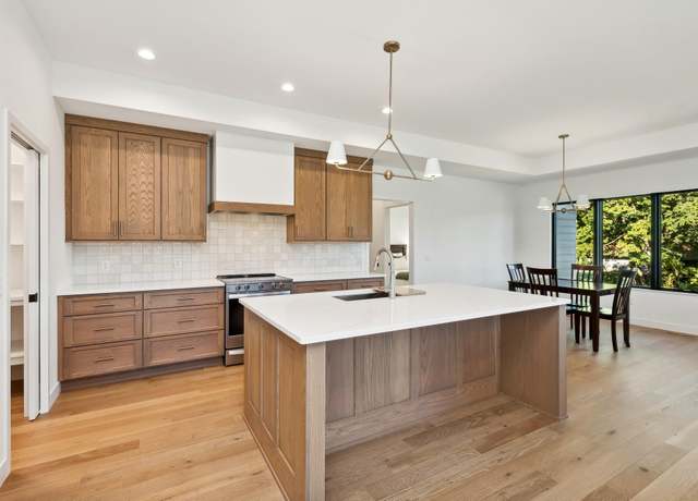 Property at 620 Greenvale Ave, Northfield, MN 55057, 3 beds, 2 baths
