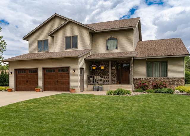Property at 2003 8th St SW, Austin, MN 55912, 5 beds, 4 baths