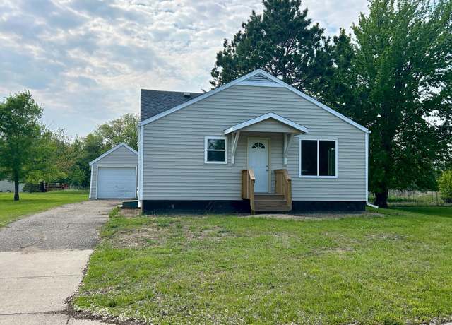 Property at 609 4th St NW, Wadena, MN 56482, 2 beds, 1 bath