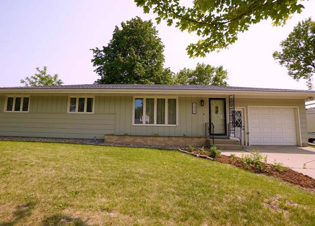 Property at 2805 12th Ave NW, Willmar, MN 56201, 3 beds, 2 baths
