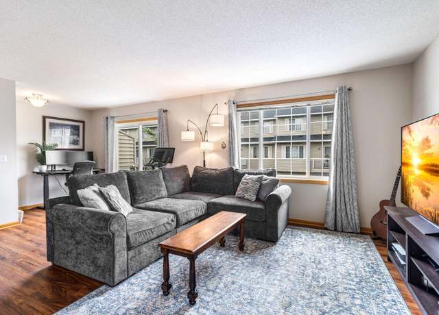 Property at 2533 Cobble Hill Ct Unit H, Woodbury, MN 55125, 2 beds, 2 baths