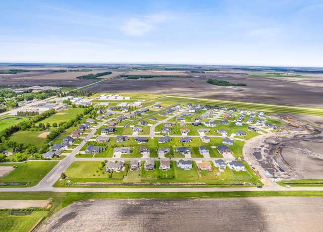 Property at 505 Prairie Pkwy, Kindred, ND 58051