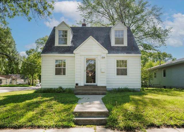 Property at 401 Julii St, Willmar, MN 56201, 6 beds, 3 baths