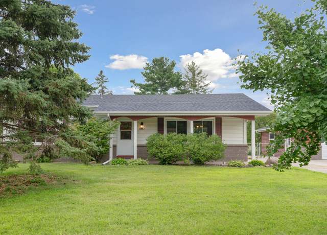 Property at 8557 Hinton Ave S, Cottage Grove, MN 55016, 3 beds, 1 bath