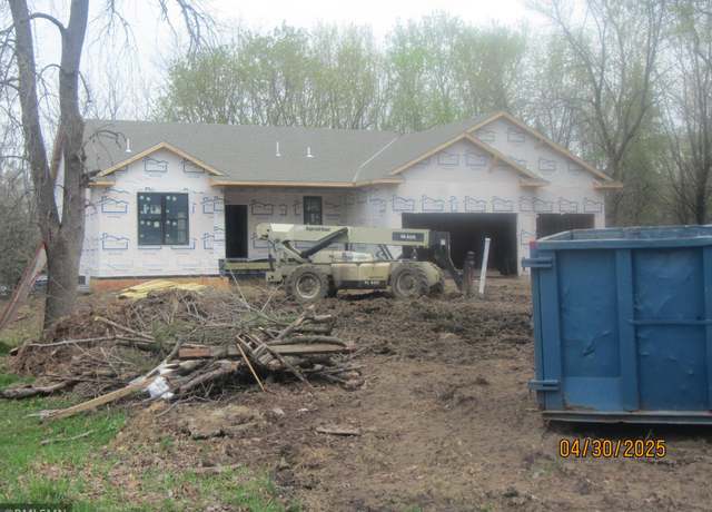 Property at 1240 78th St, Victoria, MN 55386, 5 beds, 3 baths
